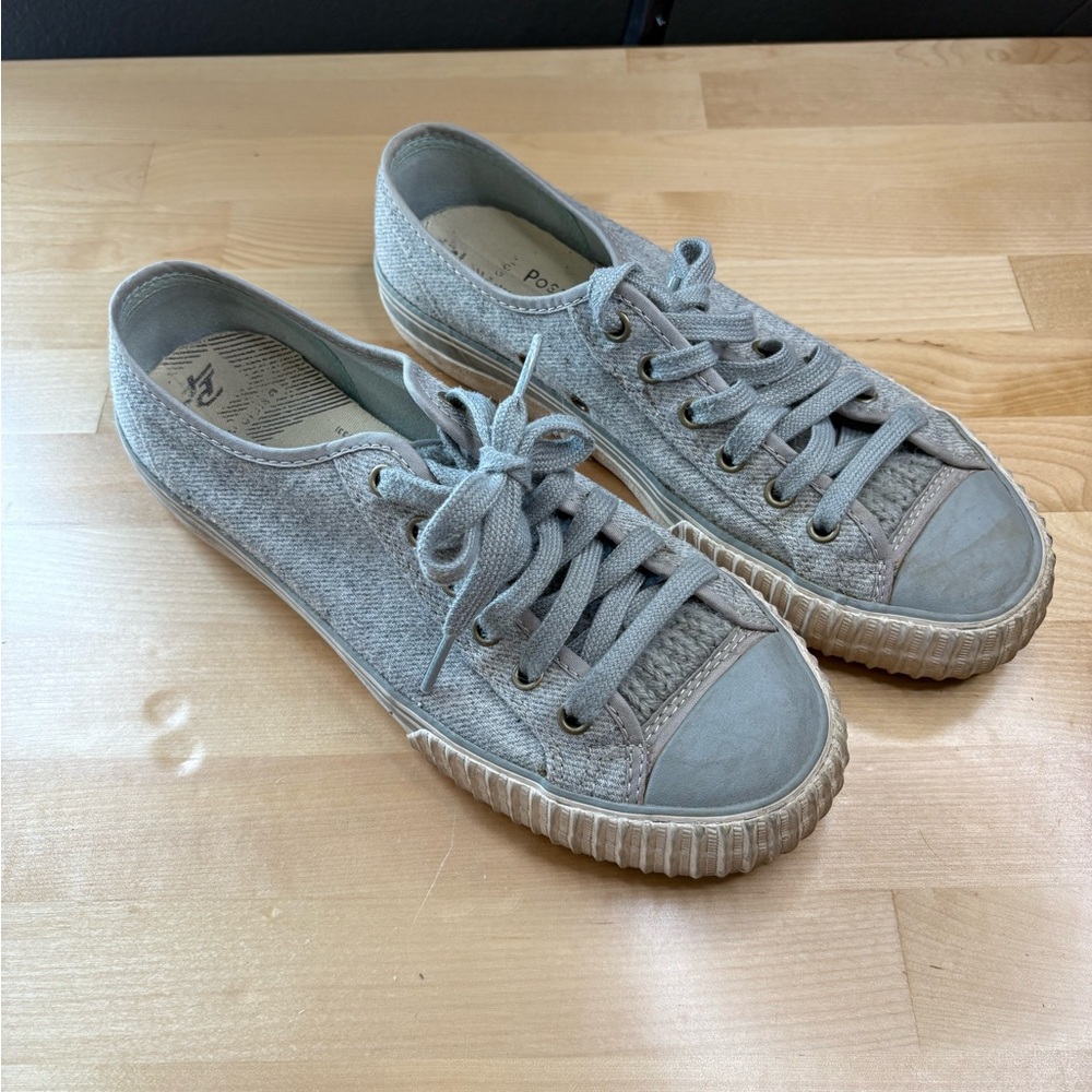 P.F. Flyers Gray Sneakers Classic Low-Top Design
